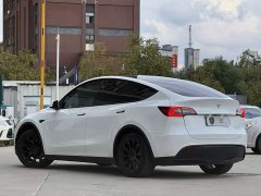 Tesla Model Y 2022 Facelift Rear-Wheel Drive - ფოტო 4