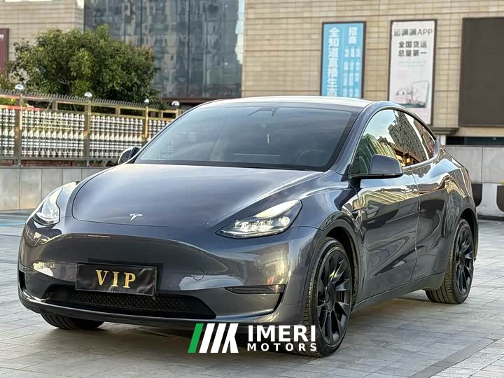 Tesla Model Y Facelift Long Range All-Wheel Drive