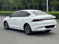 BYD Qin PLUS Glory Edition DM-i 55KM Leading - ფოტო 13
