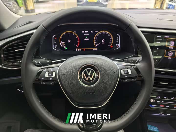Volkswagen Taos 330TSI FWD Luxury Smart Connect Edition