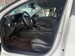 Hyundai Elantra 1.5L CVT GLX Elite - ფოტო 6