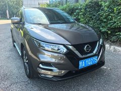 Nissan Qashqai 2.0L CVT XV Premium Luxury - ფოტო 3