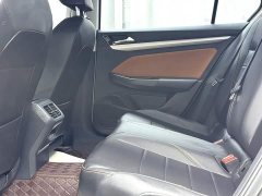 Volkswagen Bora 280TSI DSG Comfort Edition - ფოტო 8