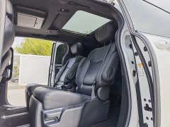 Toyota Sienna 2021 2.5L Hybrid Platinum Edition - ფოტო 5