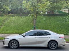 Toyota Camry 2.5G Luxury Edition - ფოტო 4