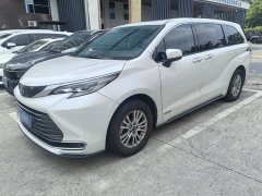 Toyota Sienna 2023 2.5L Hybrid Premium Edition - ფოტო 1