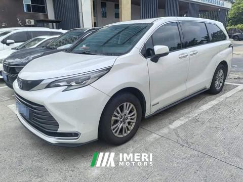 2022 Toyota Sienna 2.5L Hybrid Premium Edition