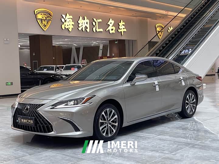 Lexus ES 200 Excellence Edition