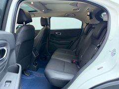 Honda Vezel 1.5L CVT Pioneer Edition - ფოტო 8