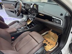 BMW 1 Series 120i M Sport Night Edition - ფოტო 13