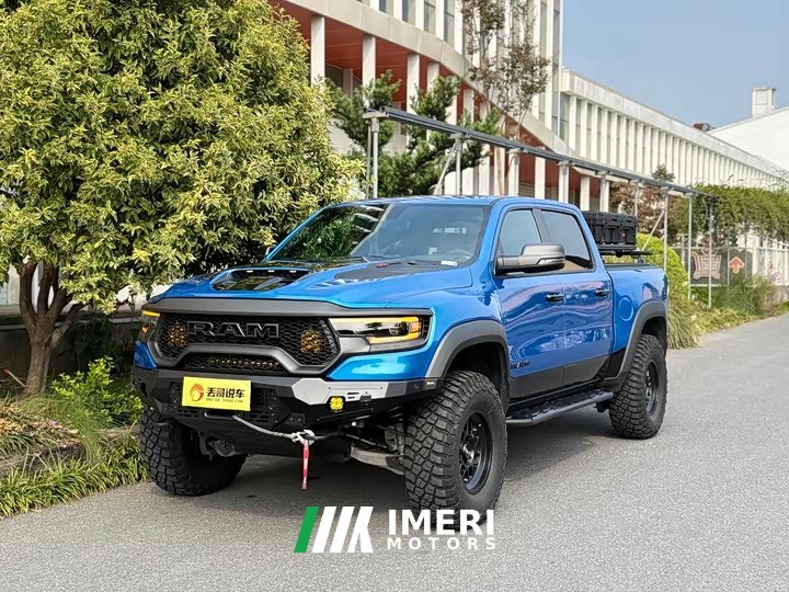 Ram Trucks Tyrannosaurus 6.2T Automatic - ავტომობილი ჩინეთიდან