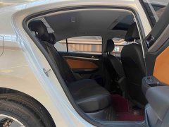 Volkswagen Bora 280TSI DSG Comfort Edition - ფოტო 13