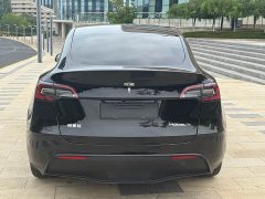 Tesla Model Y Rear-Wheel Drive - ფოტო 5