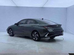 Hyundai Elantra 2023 1.5L CVT Luxury - ფოტო 4