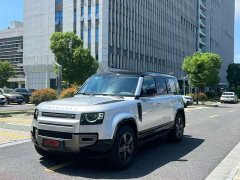 Land Rover Defender 110 P400 Dark Edition - ფოტო 1