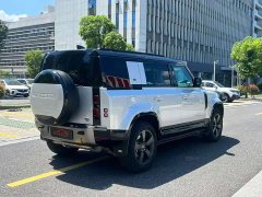 Land Rover Defender 110 P400 Dark Edition - ფოტო 4