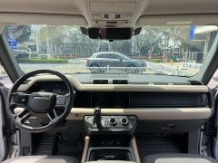 Land Rover Defender 110 P400 Dark Edition - ფოტო 9