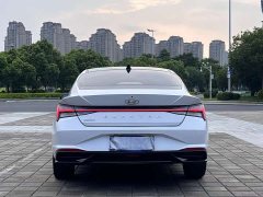 Hyundai Elantra 1.5L CVT Luxury - photo 15
