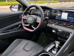 Hyundai Elantra 1.5L CVT Luxury - photo 7