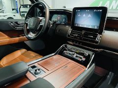 Lincoln Navigator 2020 3.5T Prestige Edition - ფოტო 5
