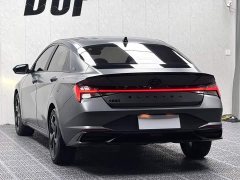 Hyundai Elantra 1.5L CVT 20th Anniversary Edition - ფოტო 12
