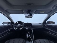 Hyundai Elantra 1.5L CVT Luxury - ფოტო 10