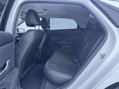 Hyundai Elantra 1.5L CVT Luxury - ფოტო 14