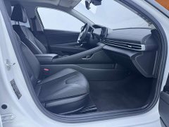Hyundai Elantra 1.5L CVT Luxury - ფოტო 15