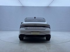 Hyundai Elantra 1.5L CVT Luxury - ფოტო 5