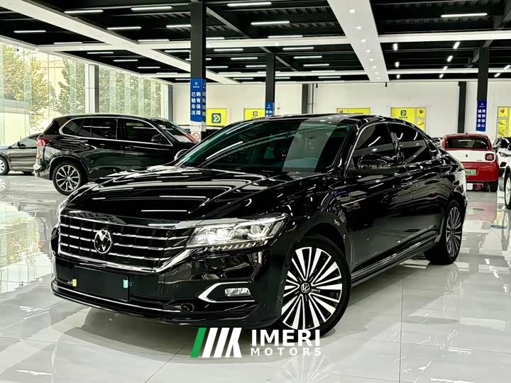 Volkswagen Passat 330TSI Luxury Edition China VI
