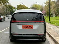 Li Auto Li Xiang MEGA Ultra - ფოტო 2