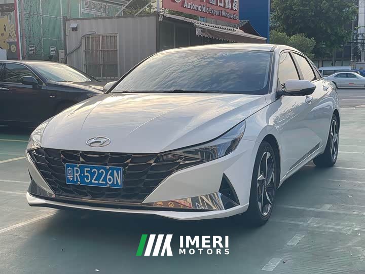 Hyundai Elantra 2022 1.5L CVT Luxury - ავტომობილი ჩინეთიდან
