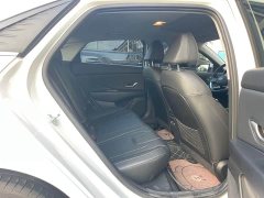 Hyundai Elantra 2022 1.5L CVT Luxury - ფოტო 11