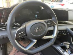 Hyundai Elantra 2022 1.5L CVT Luxury - ფოტო 15