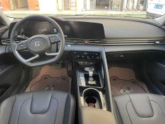 Hyundai Elantra 2022 1.5L CVT Luxury - ფოტო 6