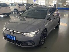 Volkswagen Golf Facelift 200TSI DSG - ფოტო 1