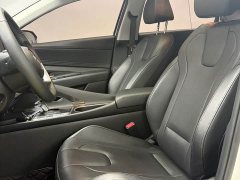 Hyundai Elantra 2021 1.5L CVT Luxury - ფოტო 12