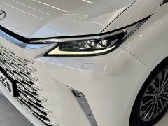 Lexus LM 2023 500h Six-Seat Premium Edition - ფოტო 14