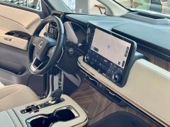 Lexus LM 2023 500h Six-Seat Premium Edition - ფოტო 8