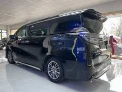 Toyota Vellfire 2020 Dual Engine 2.5L HV Luxury - ფოტო 4