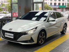 Hyundai Elantra 1.5L CVT Luxury - ფოტო 1