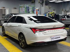 Hyundai Elantra 1.5L CVT Luxury - ფოტო 4