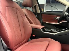 BMW 3 Series 320Li M Sport Package - ფოტო 12