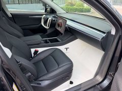 Tesla Model Y Rear-Wheel Drive - ფოტო 11