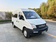 Maxus V80 2019 2.5T Classic 6-speed manual Aoyuntong Facelift Short Wheelbase Medium Roof 5/6-seater - ფოტო 2