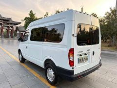 Maxus V80 2019 2.5T Classic 6-speed manual Aoyuntong Facelift Short Wheelbase Medium Roof 5/6-seater - ფოტო 5