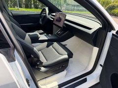 Tesla Model Y L Long Range All-Wheel Drive - ფოტო 11