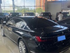 BMW 7 Series 730Li Luxury Package - ფოტო 10