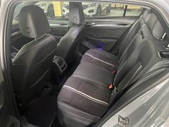 Volkswagen Golf 280TSI DSG R-Line 20th Anniversary Edition - ფოტო 7