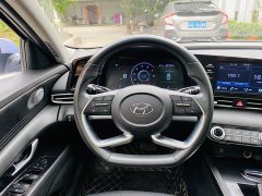 Hyundai Elantra 2022 1.5L CVT GLS Advanced - ფოტო 14
